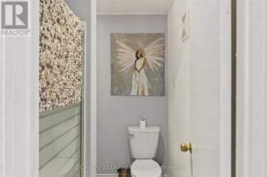 15 SPUR 2 Trent Lakes Ontario photo 27