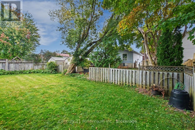 18 DILLON DRIVE, Collingwood, Ontario, L9Y4S3