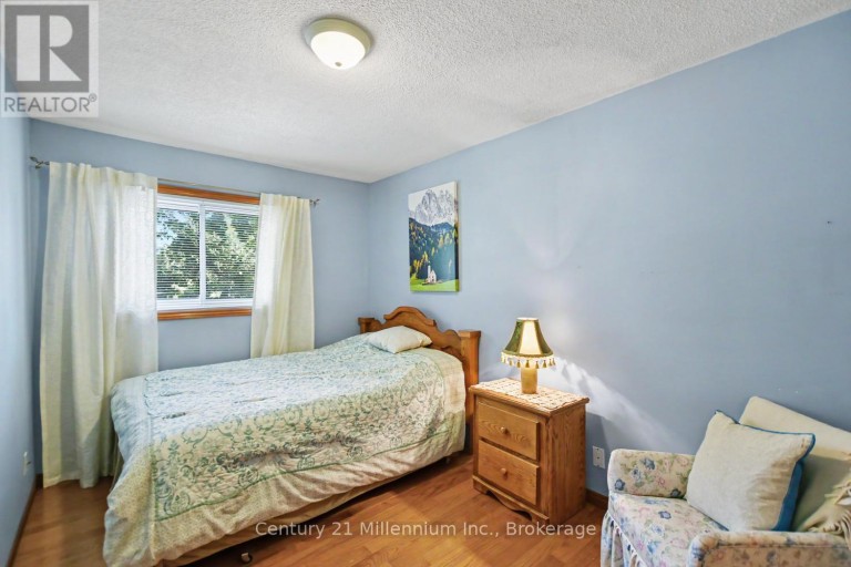 18 DILLON DRIVE, Collingwood, Ontario, L9Y4S3