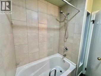 8111 94 Street Grande Prairie Alberta photo 10