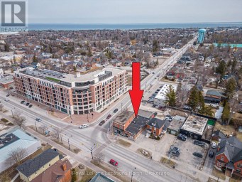 A - 313 HURONTARIO STREET Collingwood Ontario photo 7