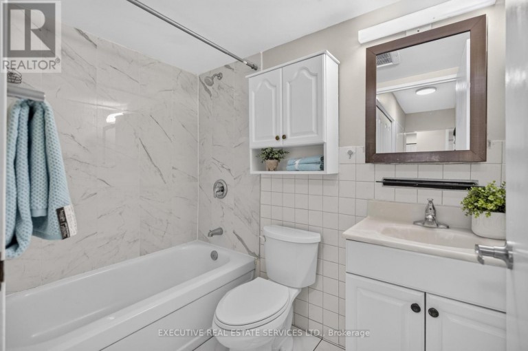 106 - 2500 BRIDLETOWNE CIRCLE, Toronto (L'Amoreaux), Ontario, M1W2V6