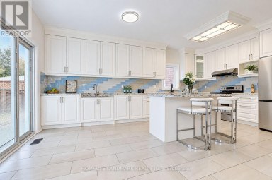 124 SHAFTSBURY AVENUE Richmond Hill (Westbrook) Ontario photo 17