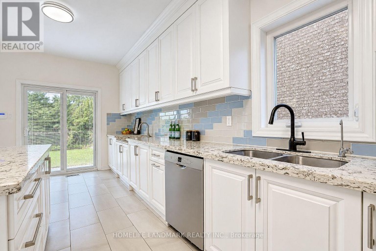 124 SHAFTSBURY AVENUE, Richmond Hill (Westbrook), Ontario, L4C0G6