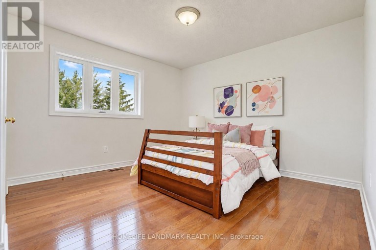 124 SHAFTSBURY AVENUE, Richmond Hill (Westbrook), Ontario, L4C0G6