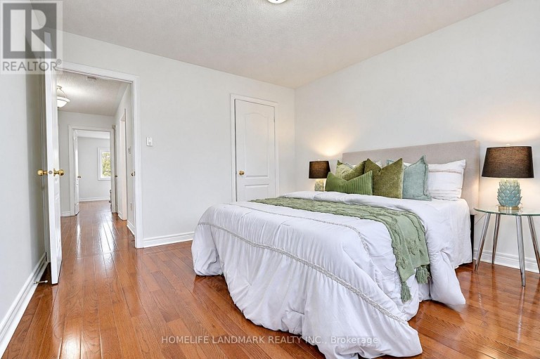 124 SHAFTSBURY AVENUE, Richmond Hill (Westbrook), Ontario, L4C0G6