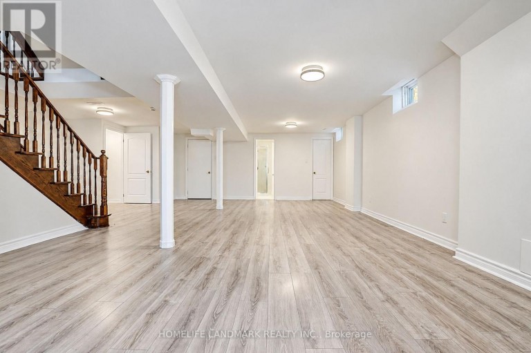 124 SHAFTSBURY AVENUE, Richmond Hill (Westbrook), Ontario, L4C0G6