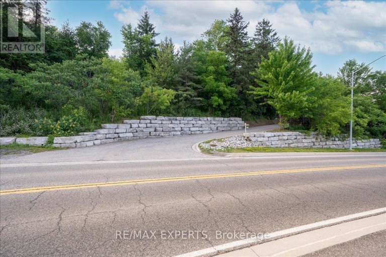 525 KING STREET E, Caledon (Bolton North), Ontario, L7E0V2