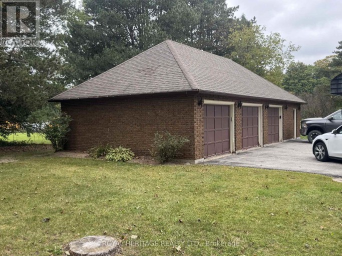 2385 THORNTON ROAD N, Oshawa (Northwood), Ontario, L1L1B3