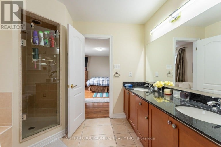 354 AUTUMN HILL BOULEVARD, Vaughan (Patterson), Ontario, L4J9C1
