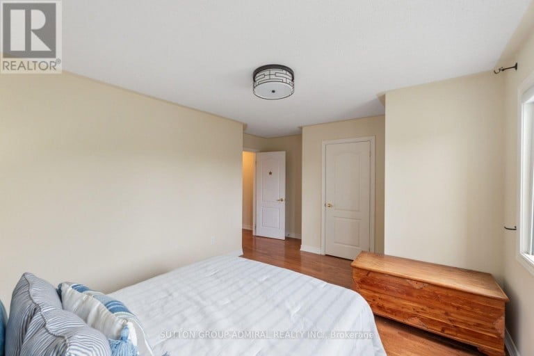 354 AUTUMN HILL BOULEVARD, Vaughan (Patterson), Ontario, L4J9C1