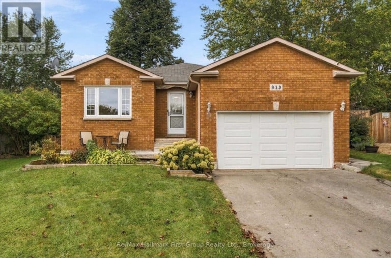 919 HEENAN COURT, Cobourg, Ontario, K9A5G9