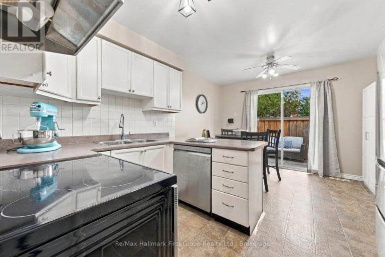 919 HEENAN COURT, Cobourg, Ontario, K9A5G9