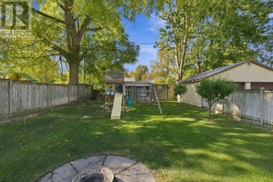 49 MAIN STREET N Huron East (Seaforth) Ontario photo 27