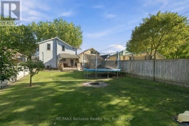 49 MAIN STREET N Huron East (Seaforth) Ontario photo 29