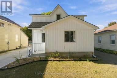 49 MAIN STREET N Huron East (Seaforth) Ontario photo 3