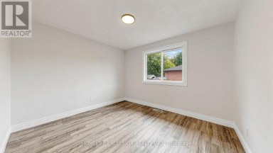 86 NEWBURY DRIVE Newmarket (Bristol-London) Ontario photo 16