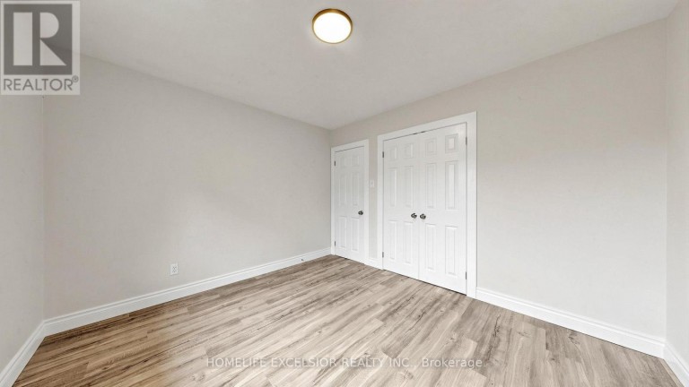 86 NEWBURY DRIVE, Newmarket (Bristol-London), Ontario, L3Y4R3