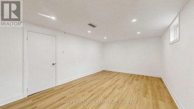 86 NEWBURY DRIVE Newmarket (Bristol-London) Ontario photo 33