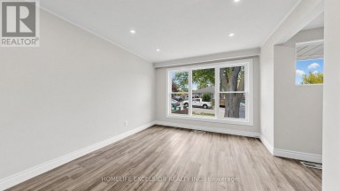 86 NEWBURY DRIVE Newmarket (Bristol-London) Ontario photo 7