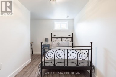 1720 TAY POINT ROAD Penetanguishene Ontario photo 26