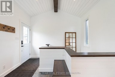 1720 TAY POINT ROAD Penetanguishene Ontario photo 5
