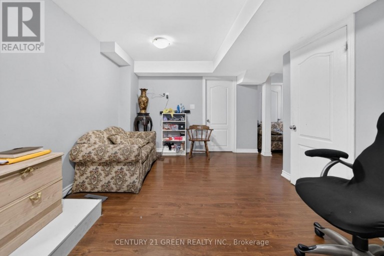 32 ATTRACTION DRIVE, Brampton (Bram West), Ontario, L6Y2Z8