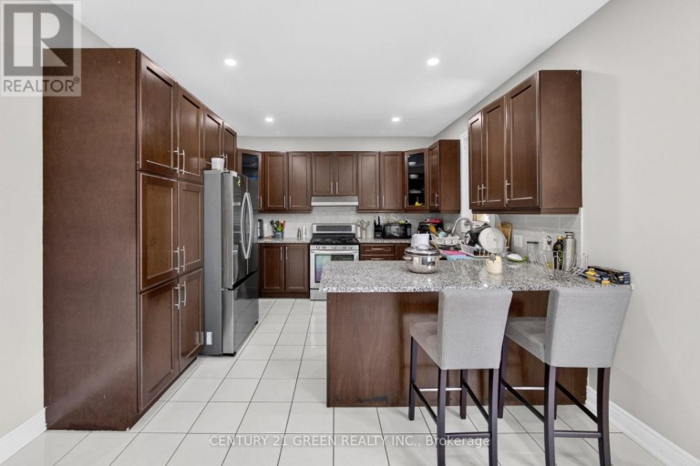 32 ATTRACTION DRIVE, Brampton (Bram West), Ontario, L6Y2Z8