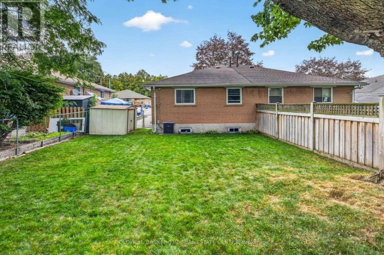 140 WILLOW LANE, Newmarket (Bristol-London), Ontario, L3Y4J3