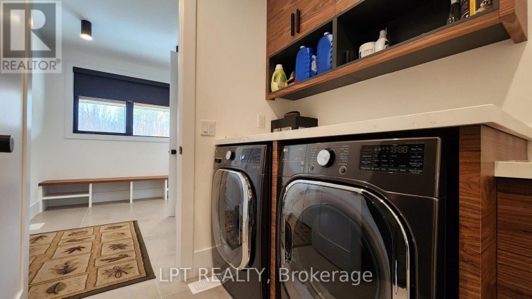 15 BYERS STREET, Springwater (Snow Valley), Ontario, L9X2A3