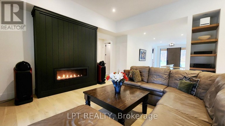 15 BYERS STREET, Springwater (Snow Valley), Ontario, L9X2A3