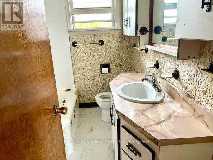 72 BURRISS STREET NW, Thunder Bay (Shuniah), Ontario, P7A3E1