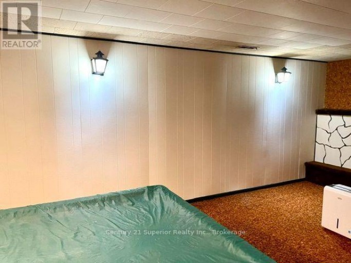 72 BURRISS STREET NW, Thunder Bay (Shuniah), Ontario, P7A3E1