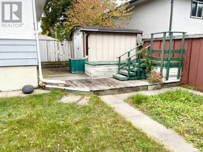 72 BURRISS STREET NW, Thunder Bay (Shuniah), Ontario, P7A3E1