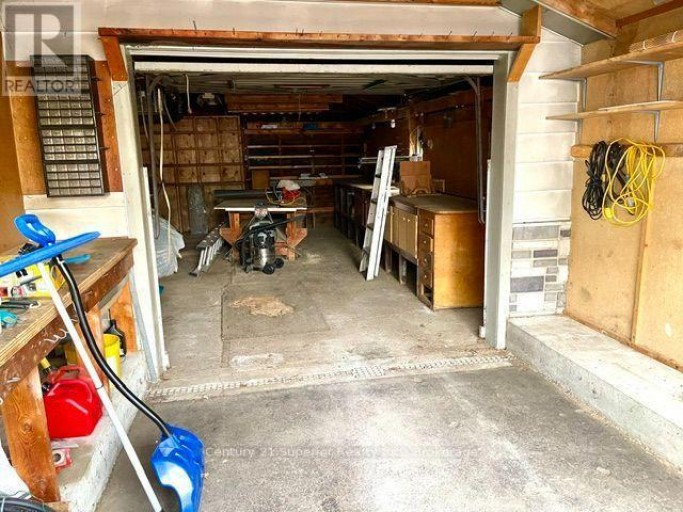 72 BURRISS STREET NW, Thunder Bay (Shuniah), Ontario, P7A3E1