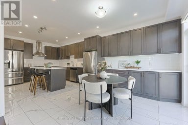 2 GILLIVARY DRIVE Whitby Ontario photo 18