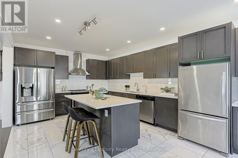 2 GILLIVARY DRIVE, Whitby, Ontario, L1P0B9