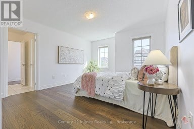 2 GILLIVARY DRIVE Whitby Ontario photo 34