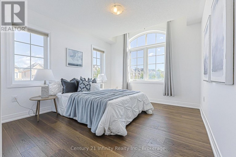 2 GILLIVARY DRIVE, Whitby, Ontario, L1P0B9