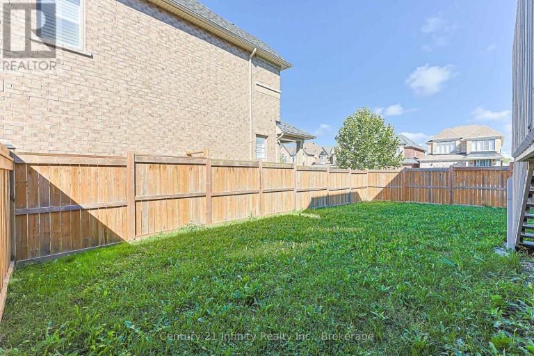 2 GILLIVARY DRIVE, Whitby, Ontario, L1P0B9