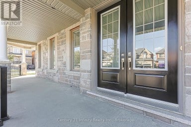 2 GILLIVARY DRIVE Whitby Ontario photo 5