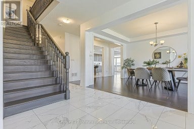 2 GILLIVARY DRIVE Whitby Ontario photo 8