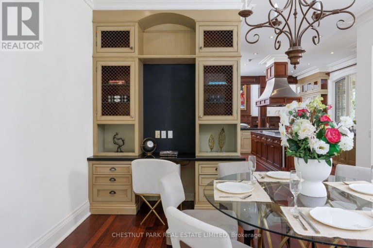 10 BLYTH DALE ROAD, Toronto (Bridle Path-Sunnybrook-York Mills), Ontario, M4N3M2
