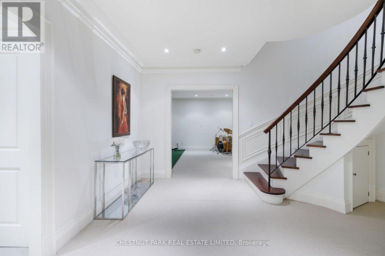 10 BLYTH DALE ROAD, Toronto (Bridle Path-Sunnybrook-York Mills), Ontario, M4N3M2