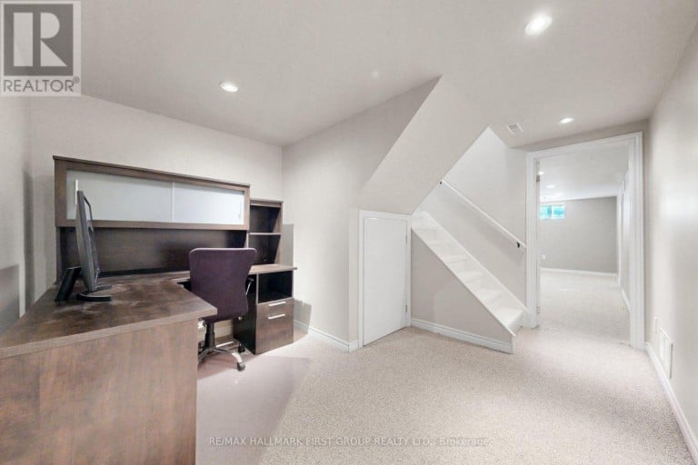 789 HILLCREST ROAD, Pickering (West Shore), Ontario, L1W2P5
