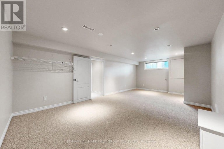 789 HILLCREST ROAD, Pickering (West Shore), Ontario, L1W2P5