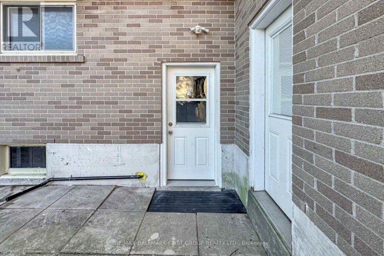 789 HILLCREST ROAD, Pickering (West Shore), Ontario, L1W2P5