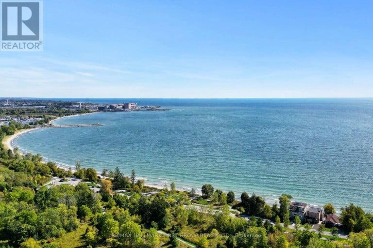 789 HILLCREST ROAD, Pickering (West Shore), Ontario, L1W2P5