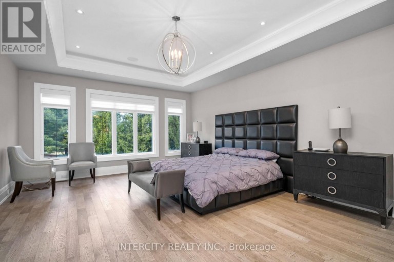 34 ROSEBUD COURT, Vaughan (Kleinburg), Ontario, L0J1C0