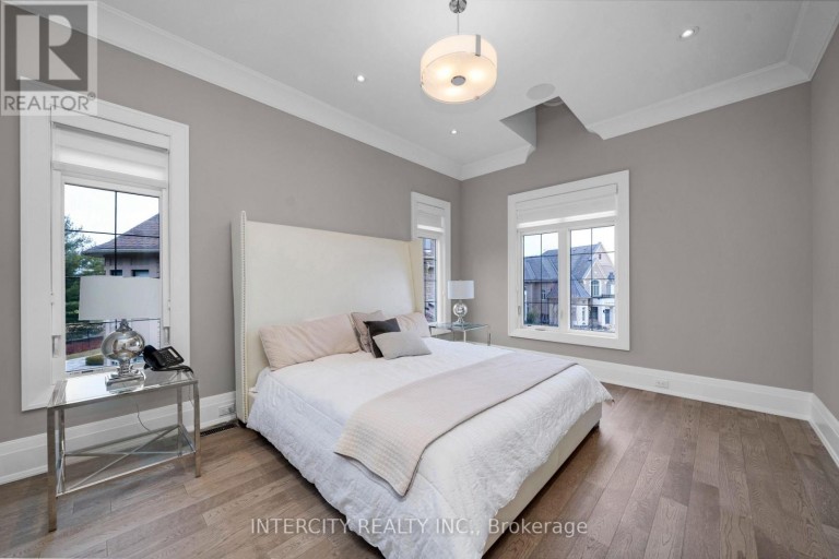 34 ROSEBUD COURT, Vaughan (Kleinburg), Ontario, L0J1C0